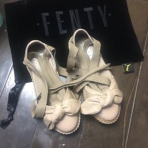 Fenty bow tie creeper